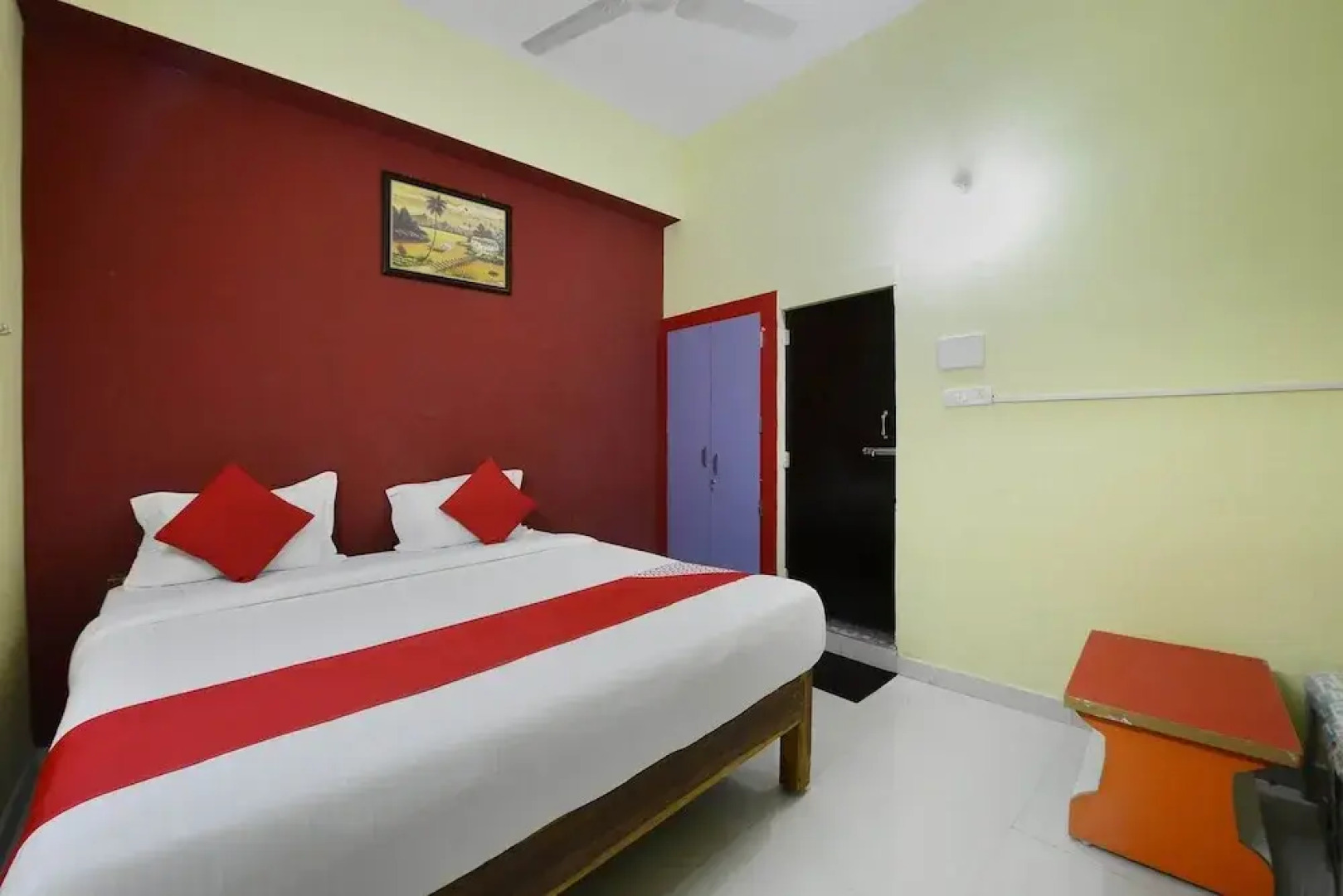 Oyo 29663 Sp Highway Inn