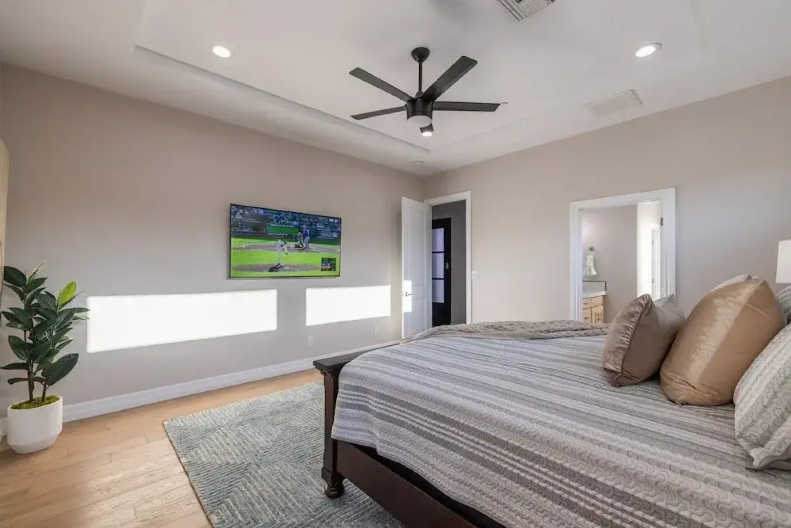 Fountain Hills Nicklaus 4 Bedroom Home by RedAwning