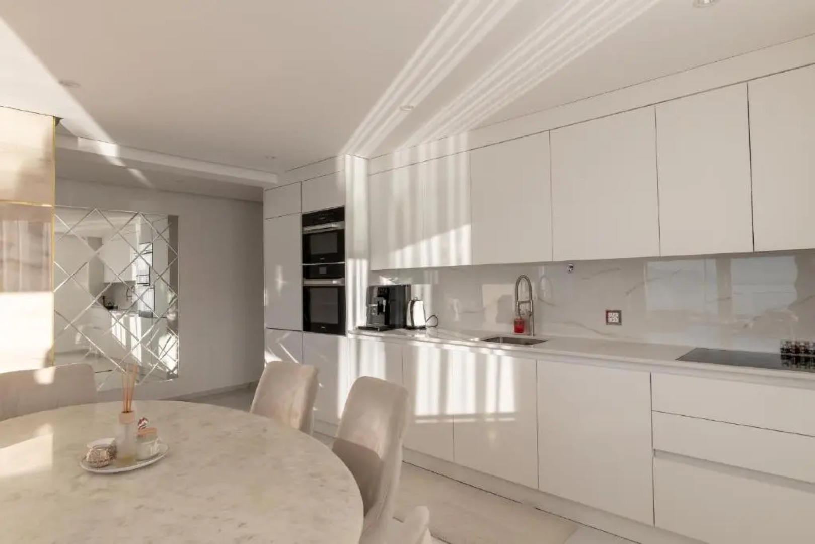 Sunset Home, Appartement de luxe front de lac