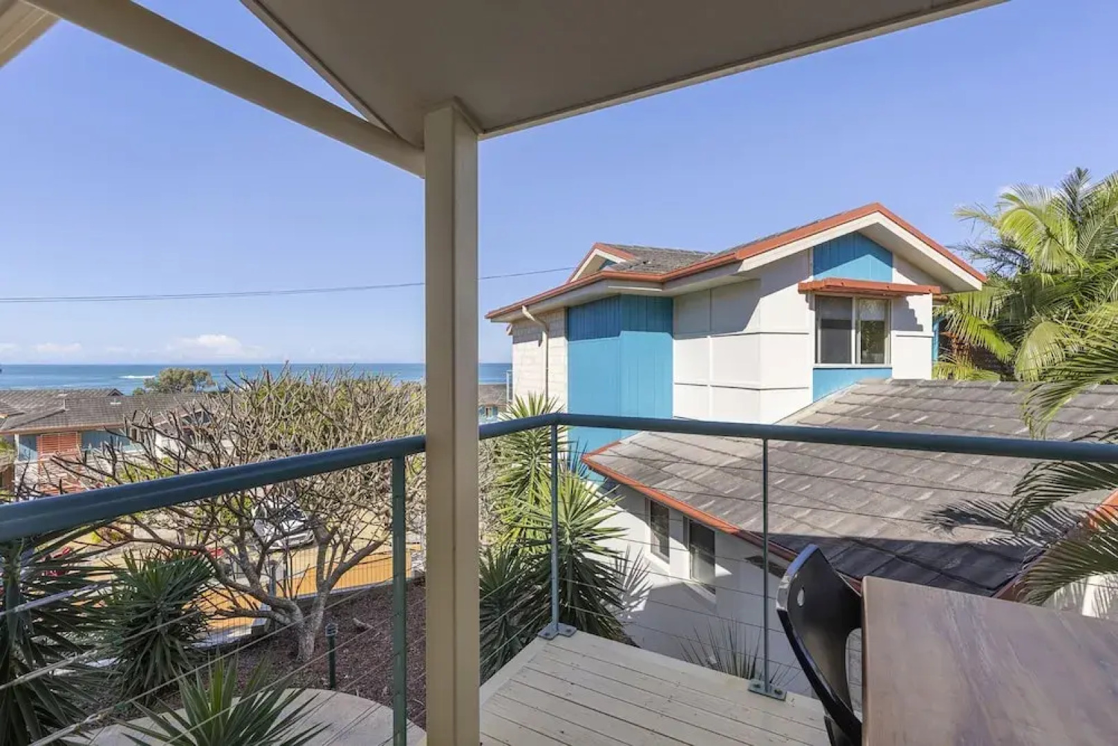 Aqualuna Beach Resort