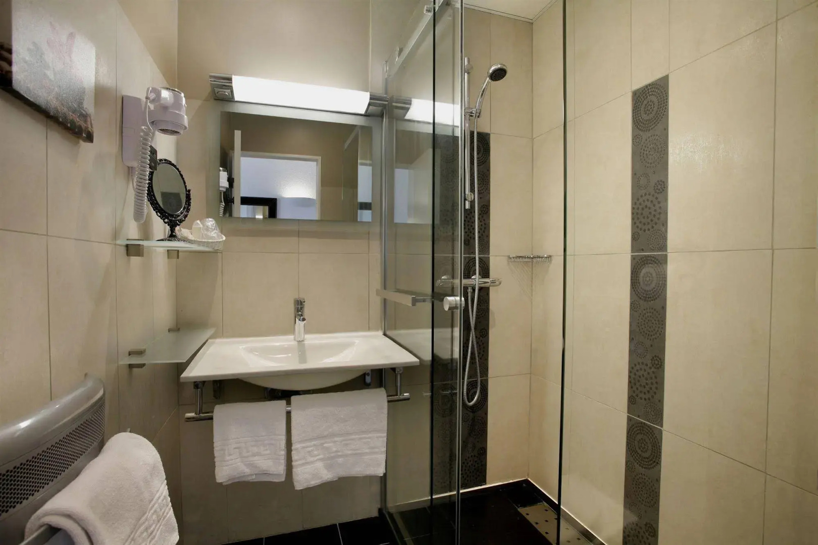 Logis Hotel Corintel, Bordeaux Est