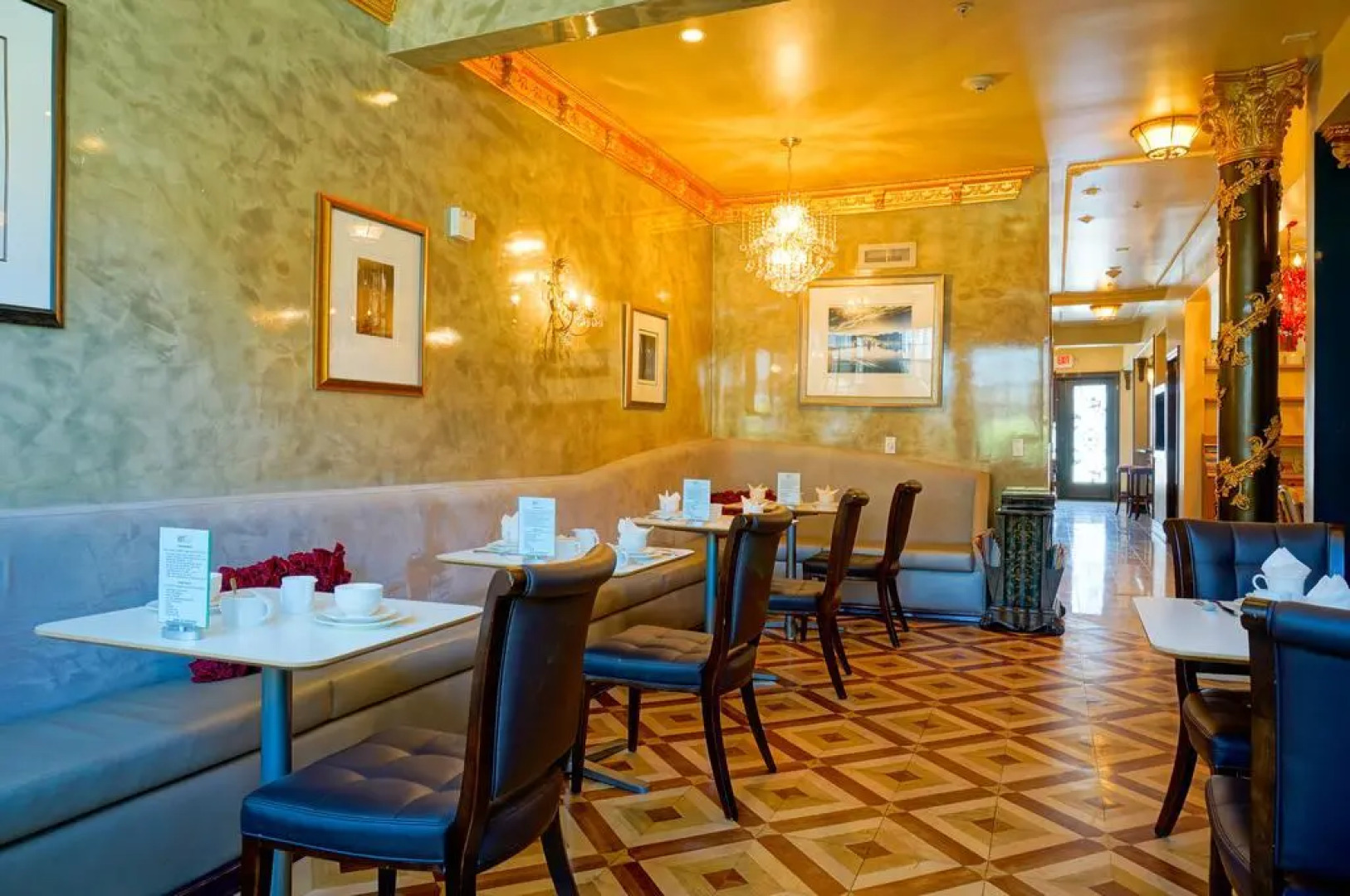 Hotel 1110 - Adults Only