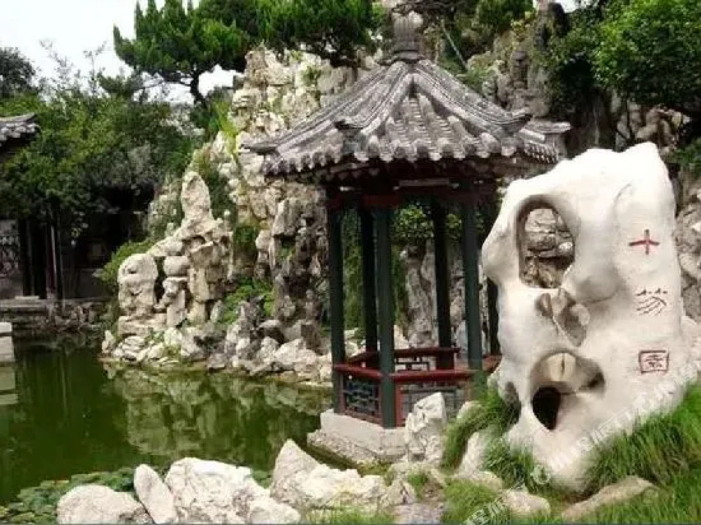 Sinolook Pillow Hotel (Weifang Taihua City Zhongxing Commercial Street)