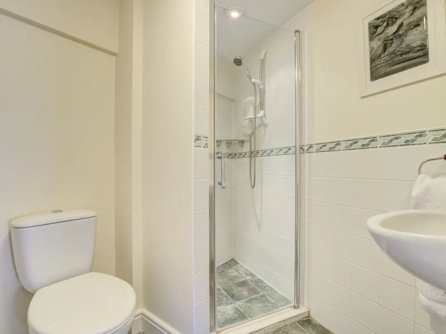 Comfortable Holiday Home With Open Fireplace and Private Garden, Near the Centre of Woodbridge