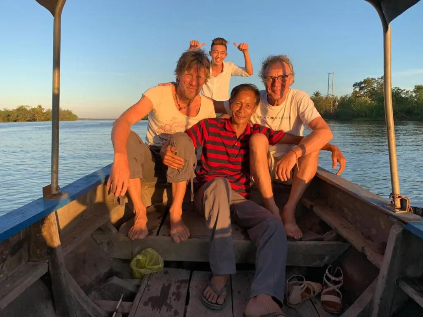 Hong thai River side homestay