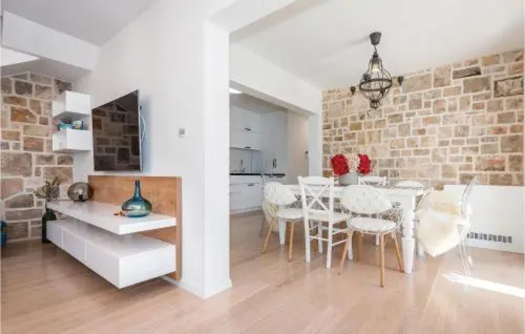 Four-Bedroom Holiday Home in Milna