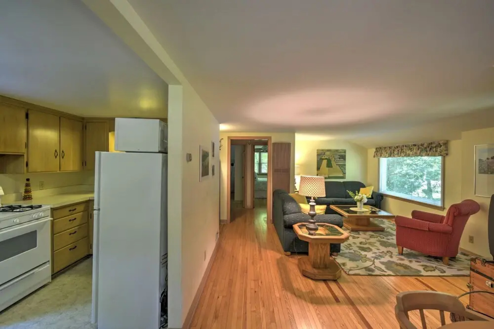 'the Carriage House:' Walk to Peninsula State Park