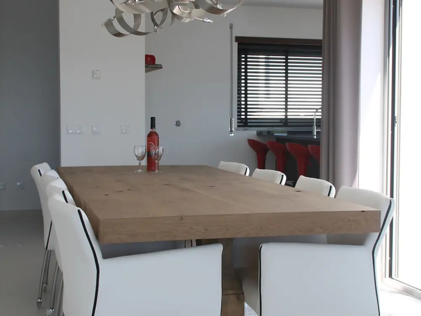 Super Luxury Villa With a Private Pool and Game Room, About 400 m From the Ocean