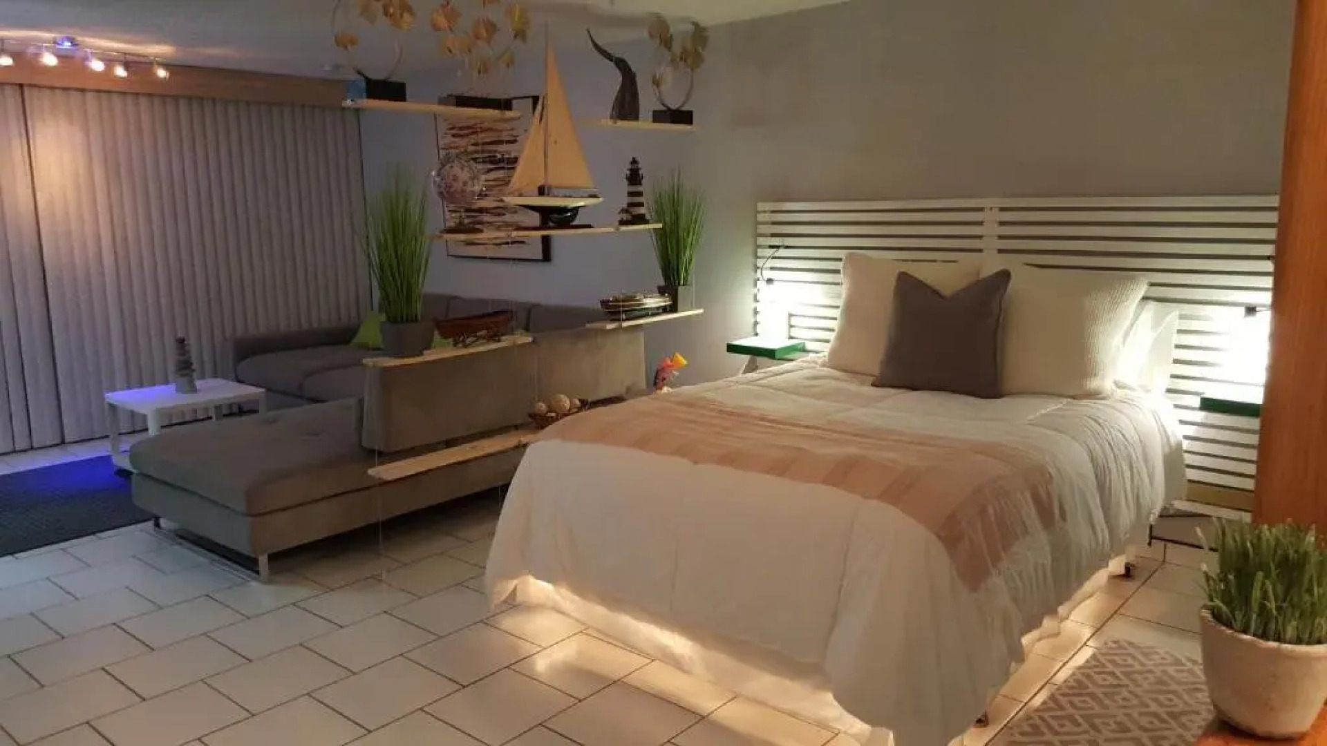 Cozy Apartment, Ocean Front