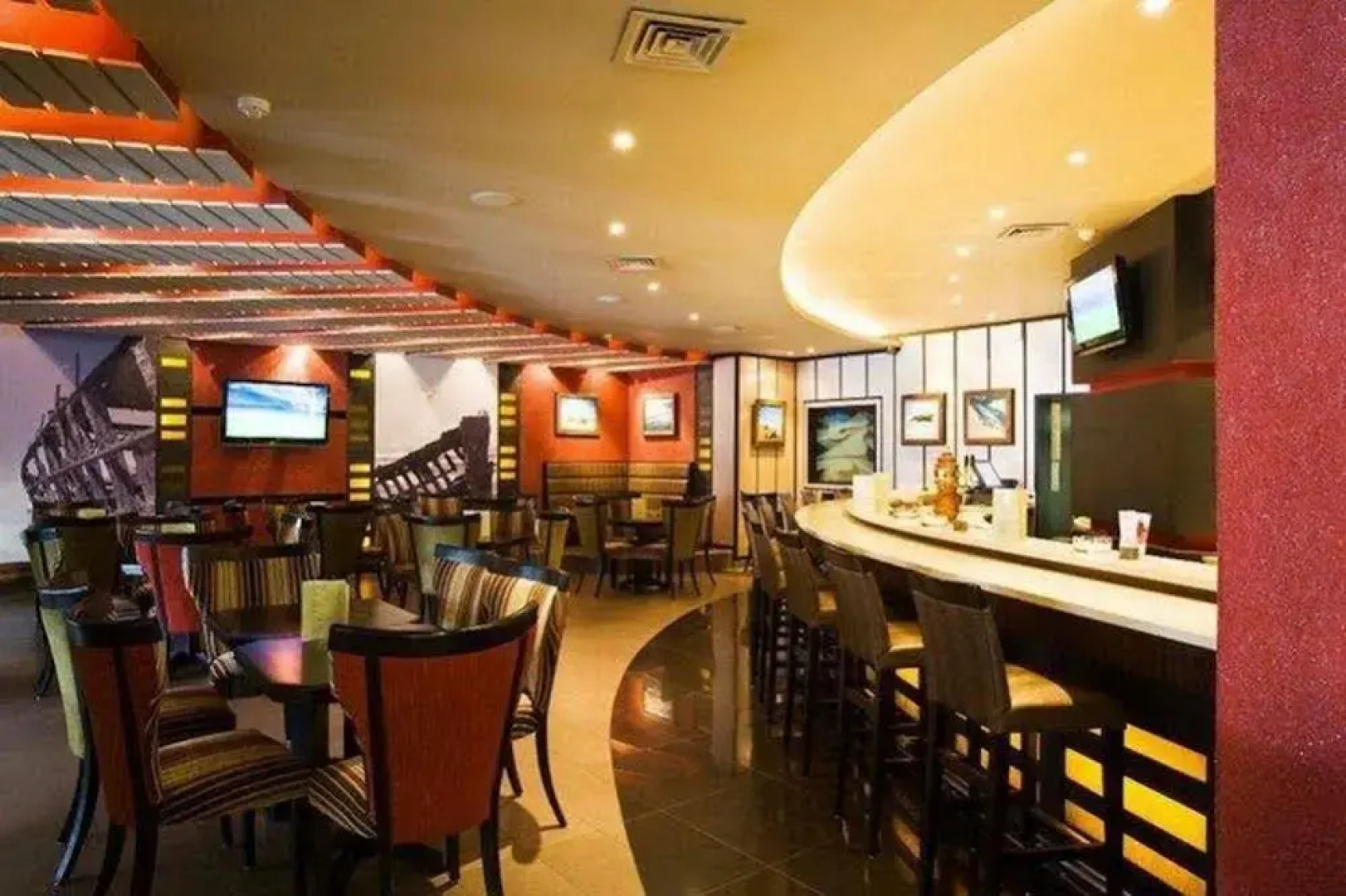 Safari Hotel Windhoek