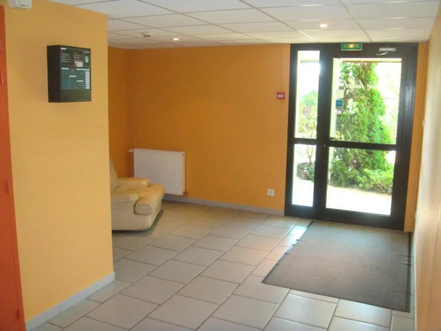 H¿tel-Restaurant Le Calice Du Gevaudan - A75