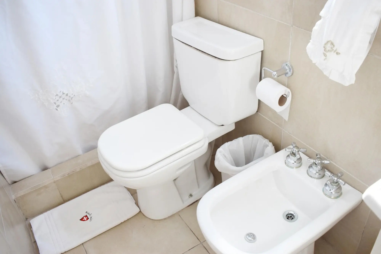 Posada Suiza by Prima Collection