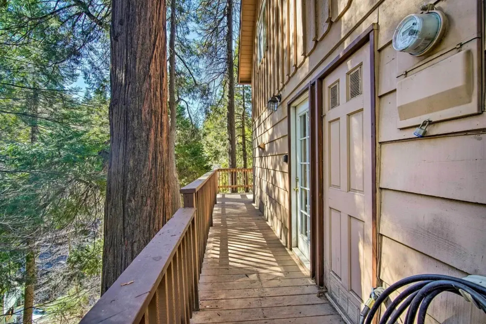 Stunning Getaway in Lake Arrowhead!
