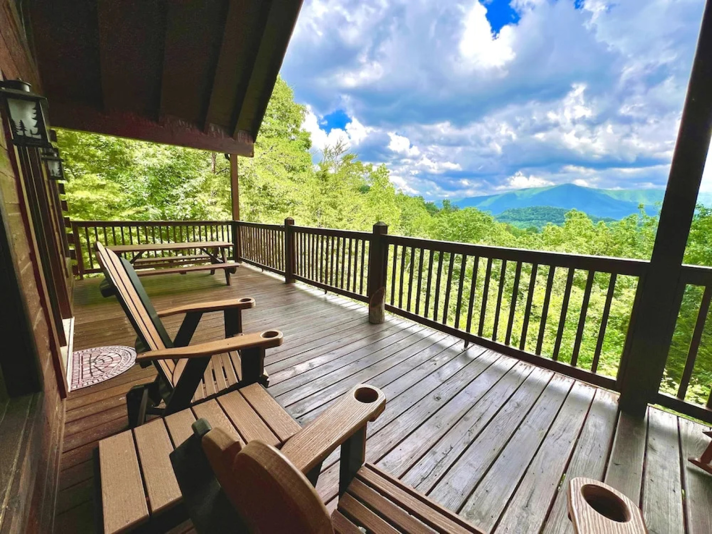 Eagles Point 3 Bedrooms 3 Bathrooms Cabin