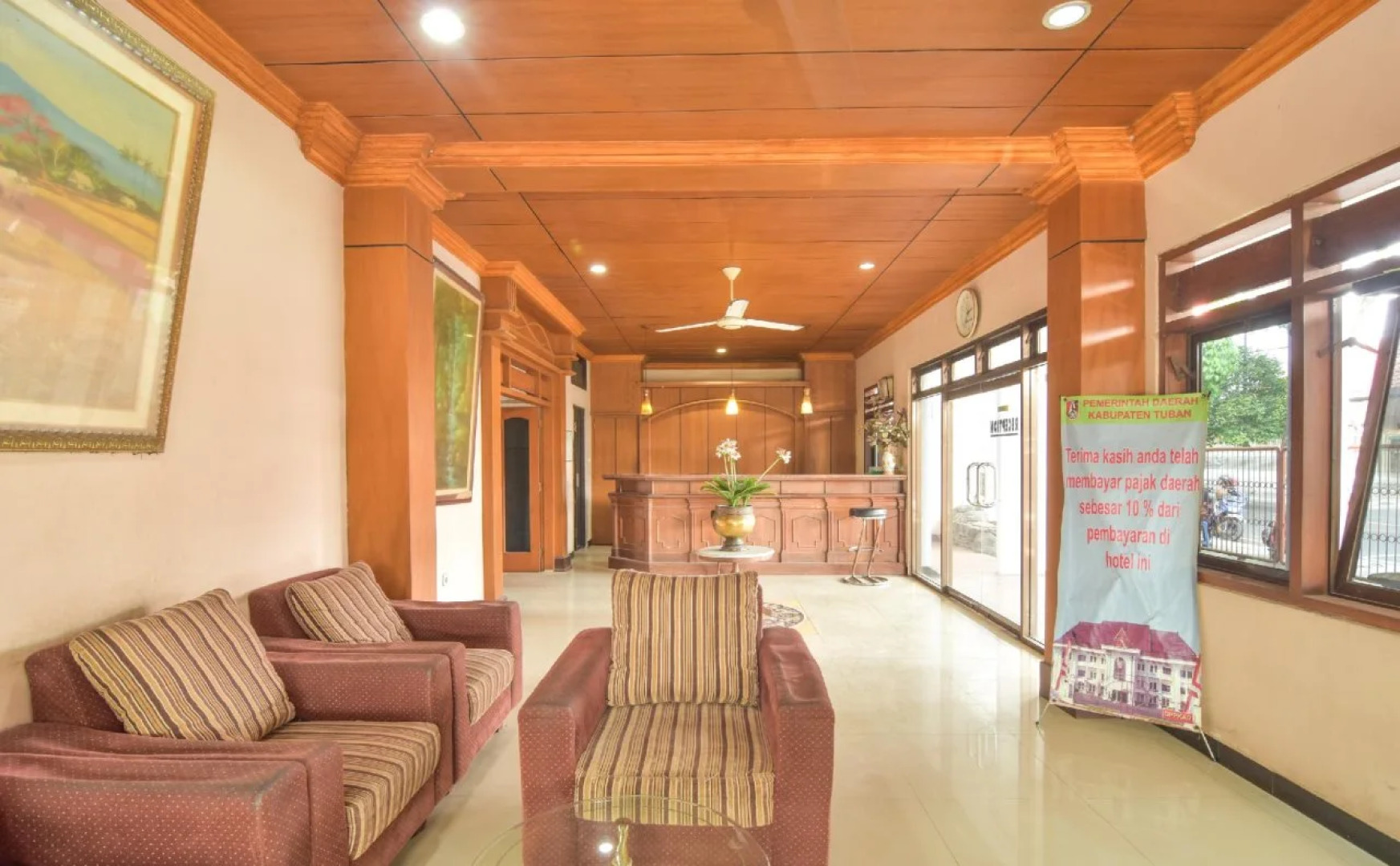 Hotel & Restaurant Basra