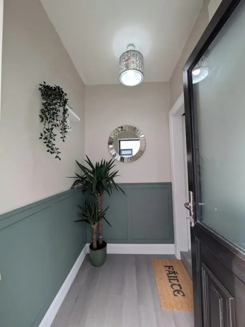 Seaside Retreat - 4 Guests - Near Aran Islands