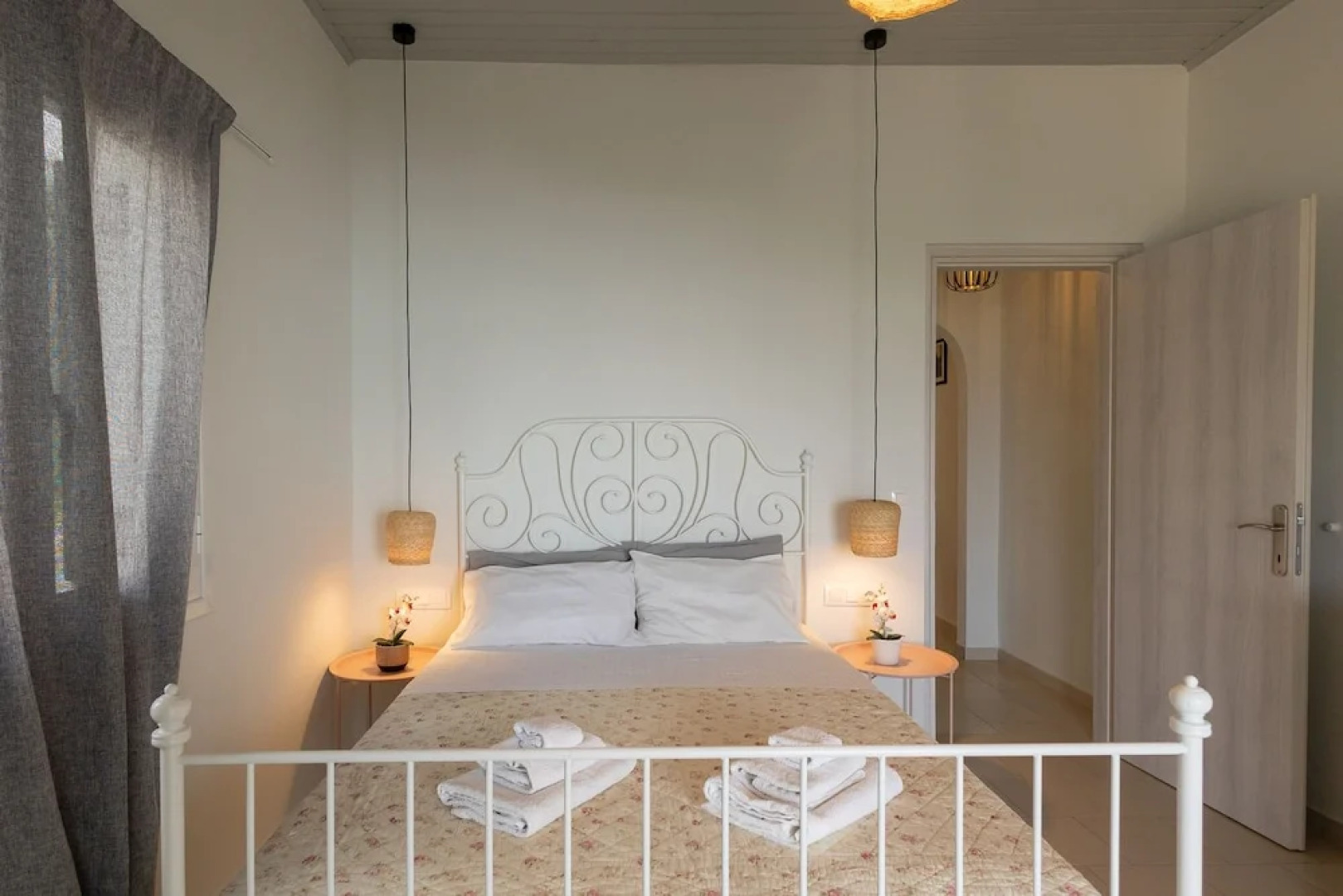 Vallia's Seaview & Stylish Apartments by Konnect, Nisaki