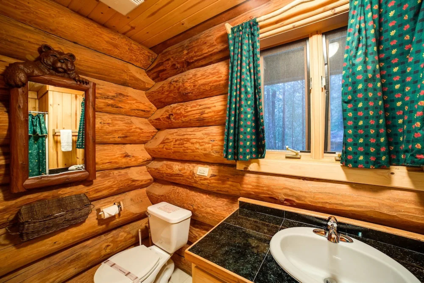 Mt. Baker Lodging Cabin 47 – Hot Tub, BBQ, Sleeps 10! by MBL