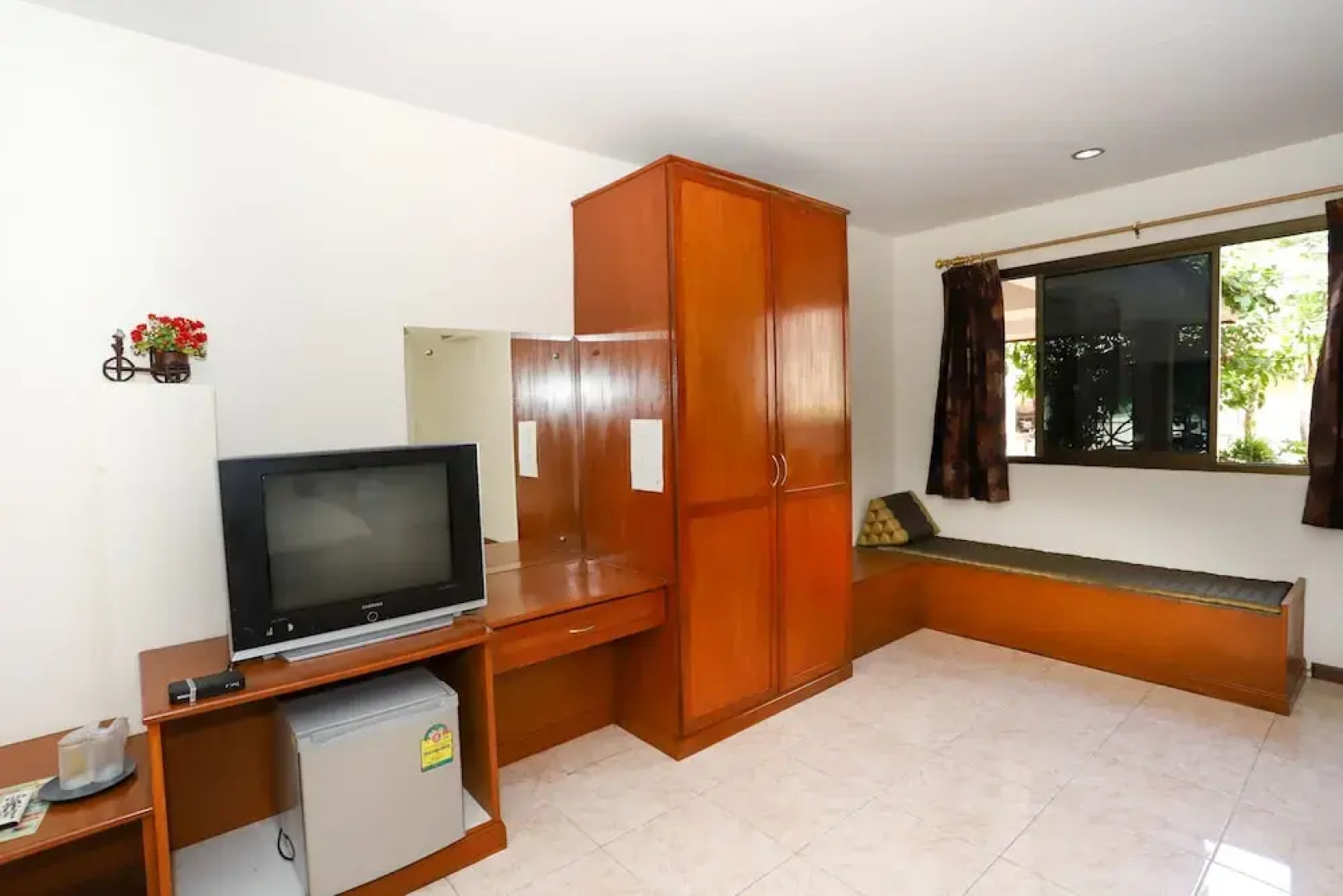 Where The Sea Meets You - Bang Saphan