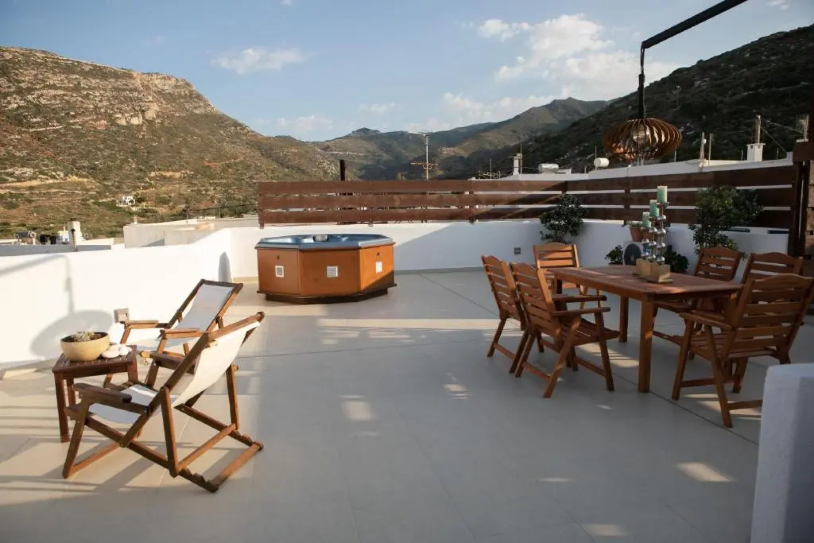 white house apollon naxos