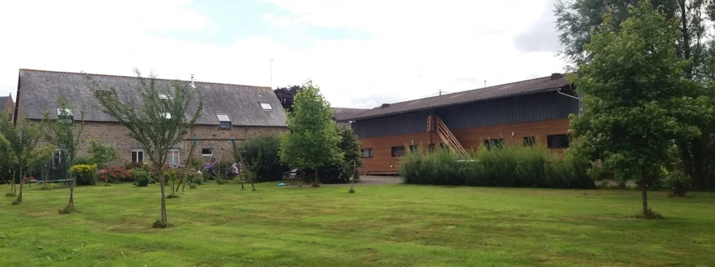 4 Gîtes Bâtisses à Jean