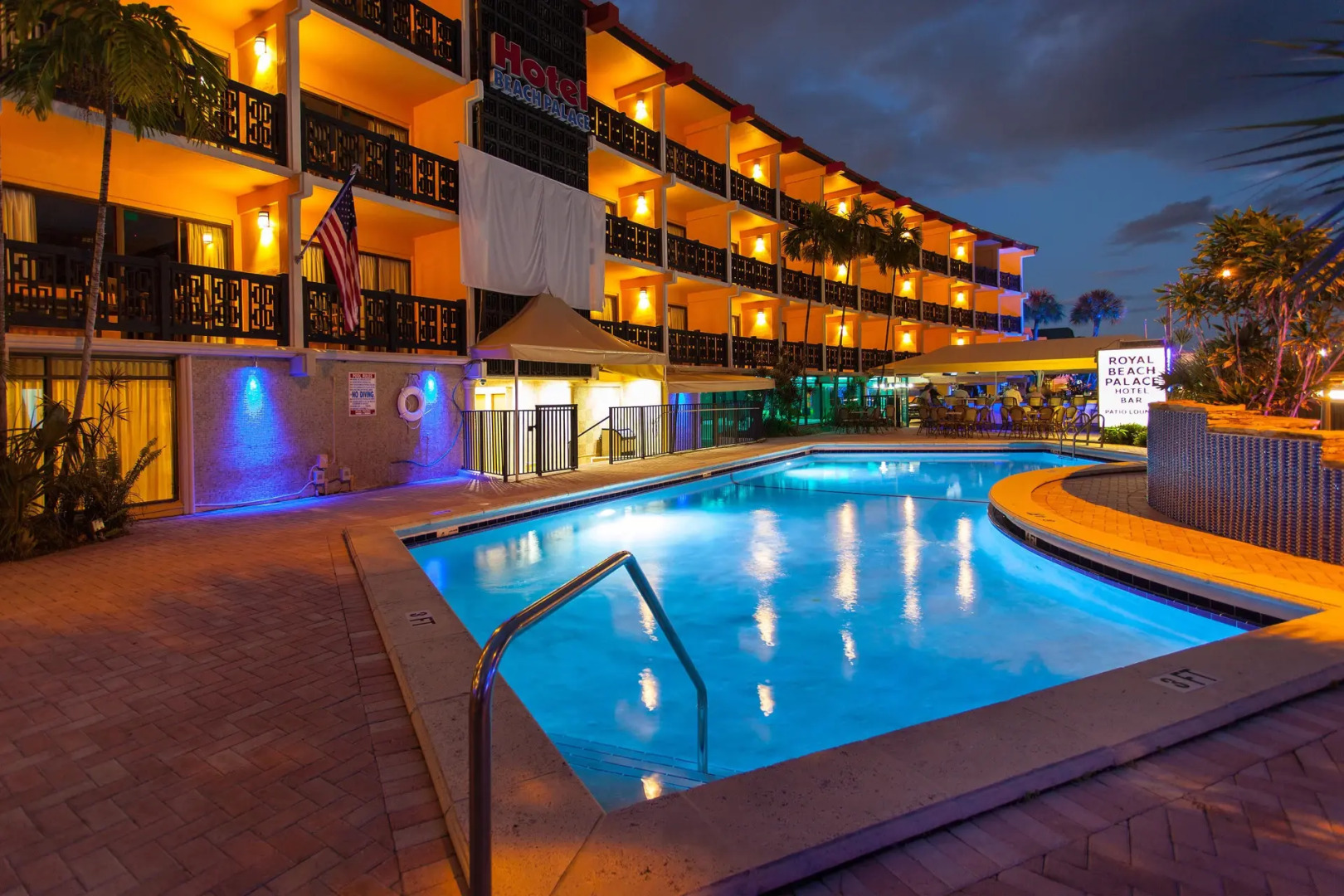 The Garden Hotel & Resort