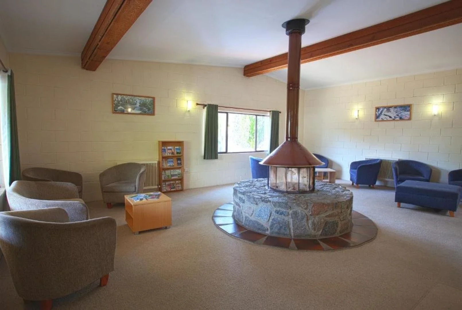 Jindabyne Holiday  Caravan Park