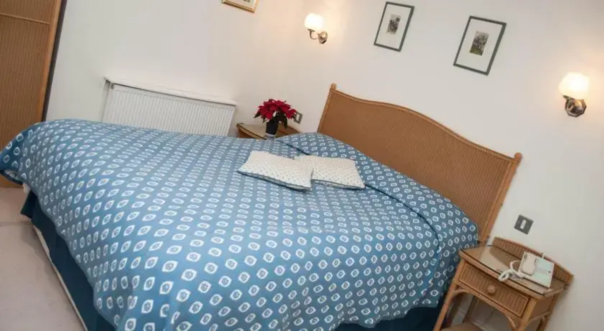 Millhouse Hotel And Riverside Restaurant