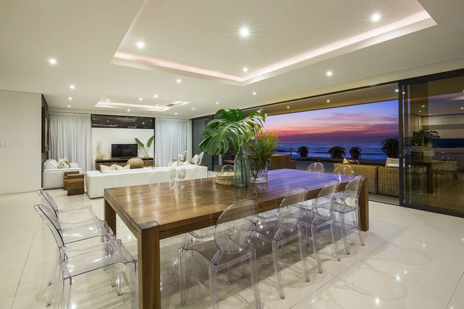 Dolphin Coast YOLO Spaces – Beach House Villa