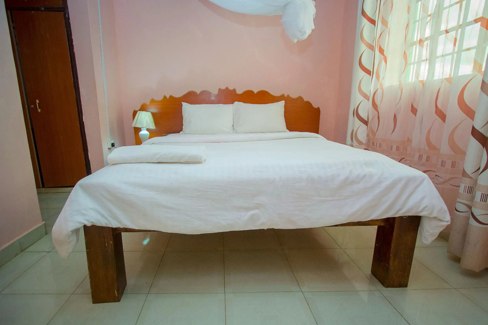 Intercounty Gardens Hotel