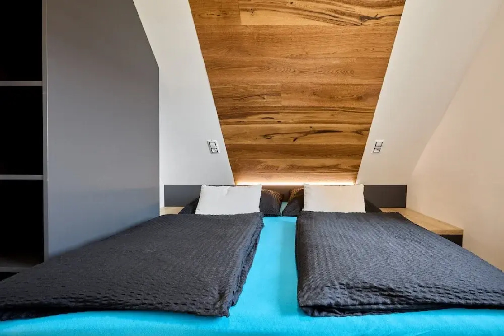 Villa in Radvanice With hot tub