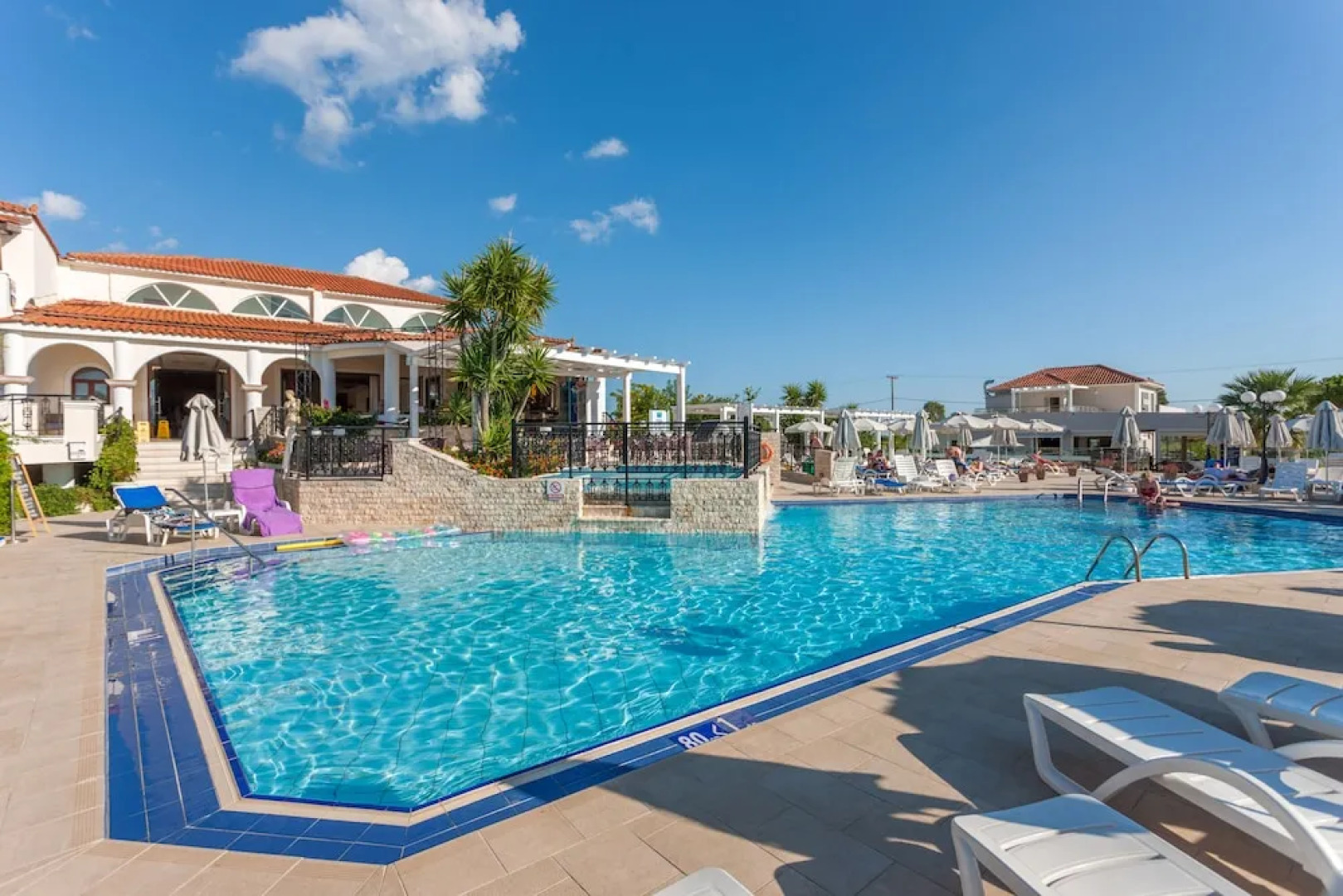 Venus Hotel & Suites