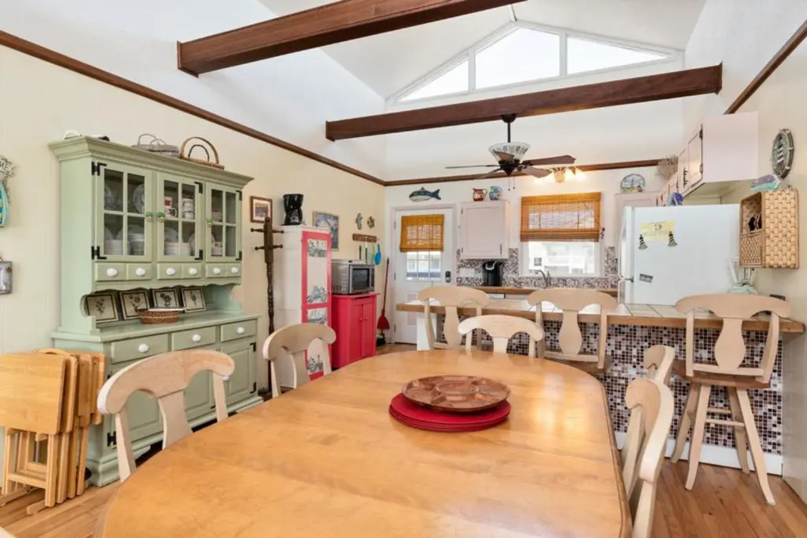 A Summer Fling by Oak Island Accommodations