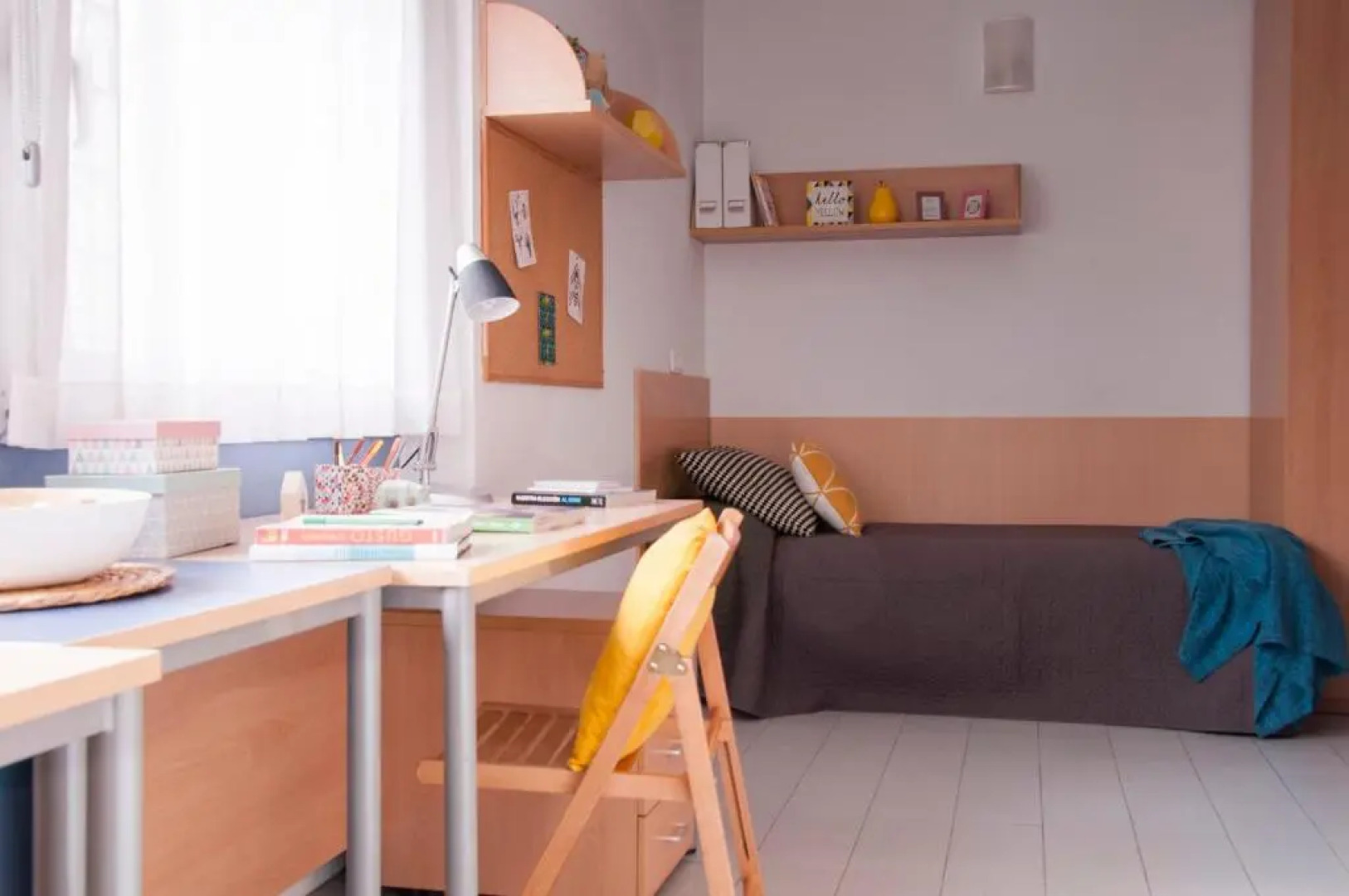 Residencia Universitaria Resa Tomás Alfaro Fournier - Centro Adscrito a REAJ - Campus Accomodation