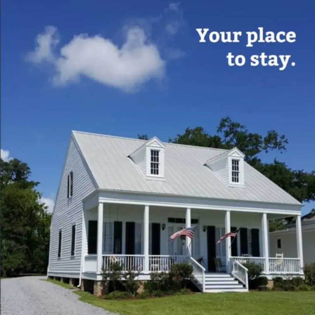 Aunt Dot's Luxurious Beachfront B&B