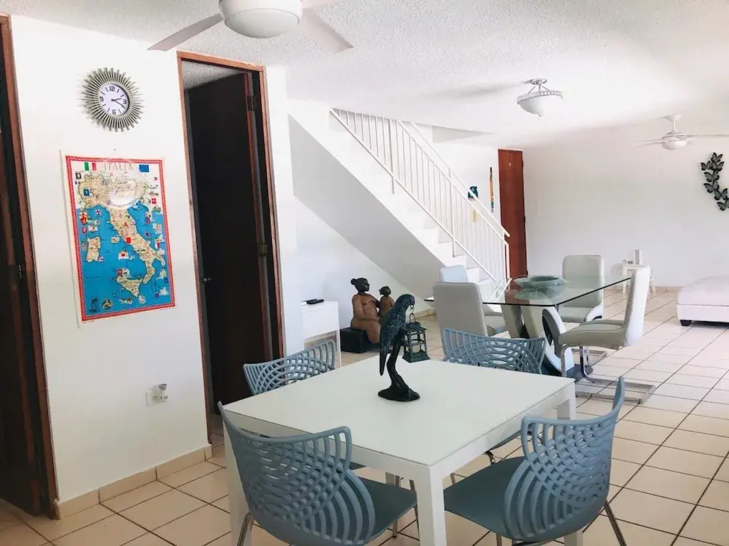 Suburb Pethouse Apartment