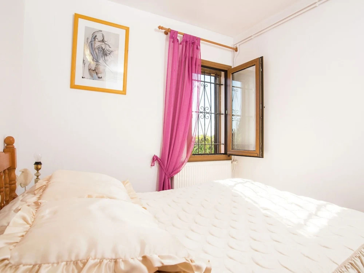 Holiday House With Private Pool for 4 People in Sant Pere Pescador