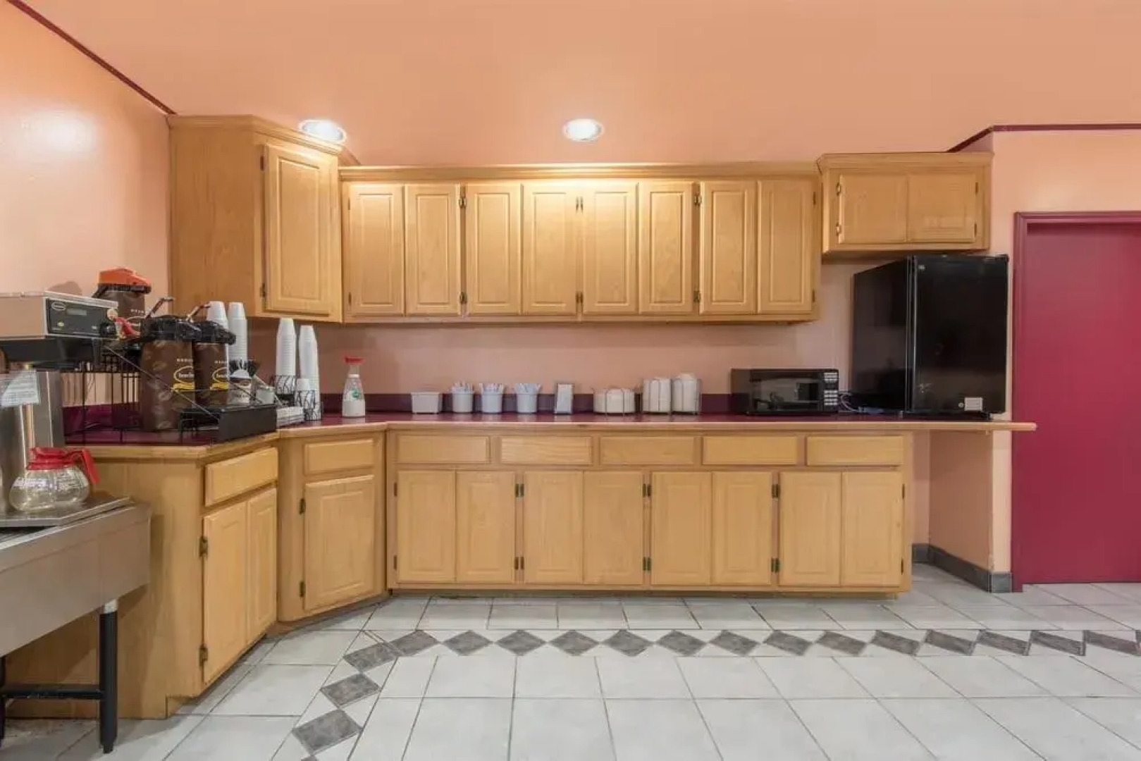 Castle inn & suites by OYO Lawton