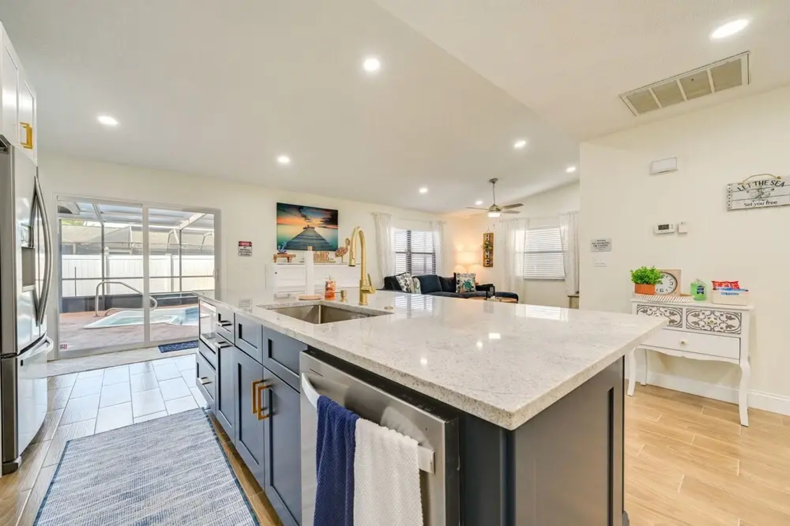 Port Richey Home w/ Pool, Near Beach Park!