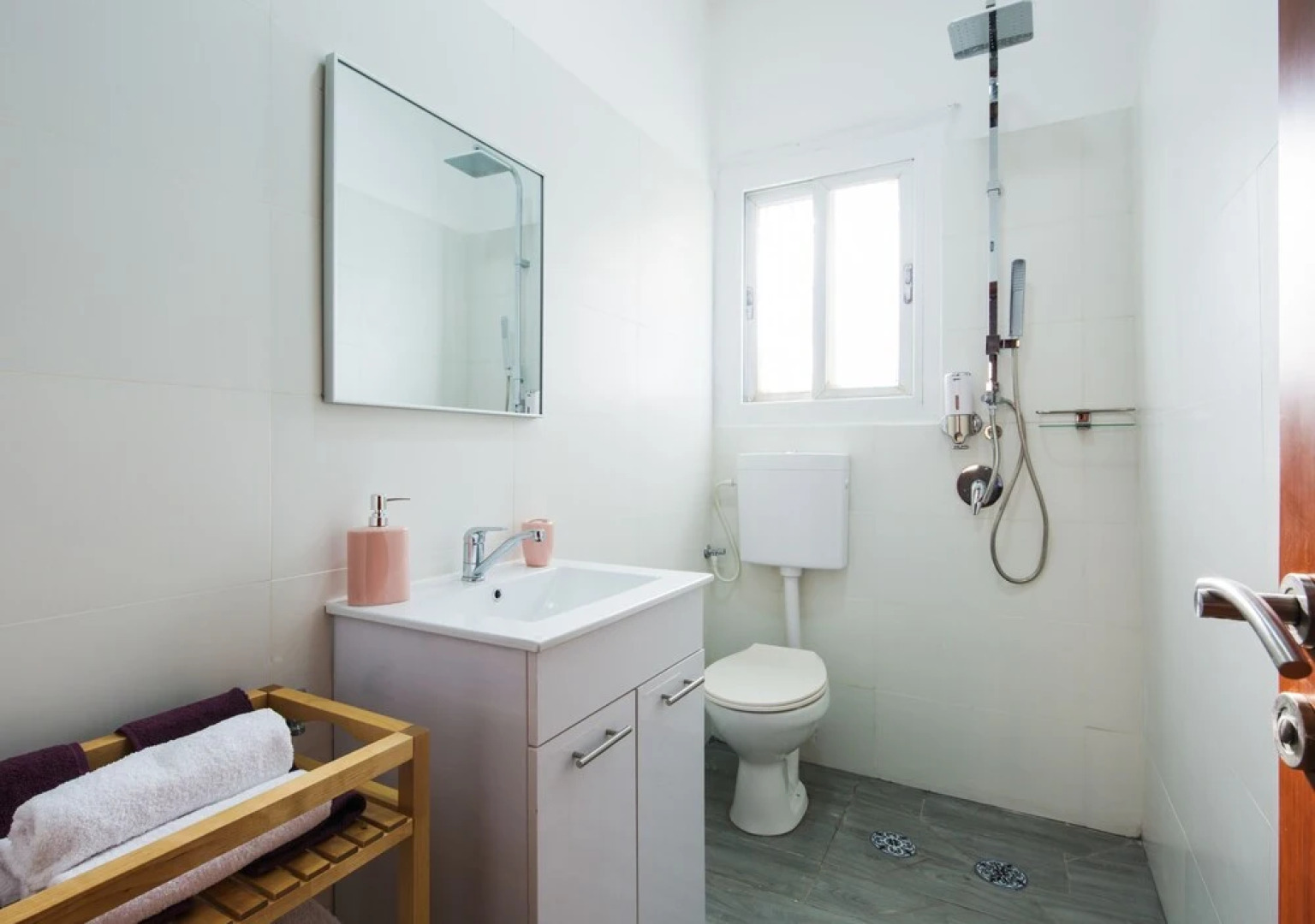 Neve Tzedek Apartments