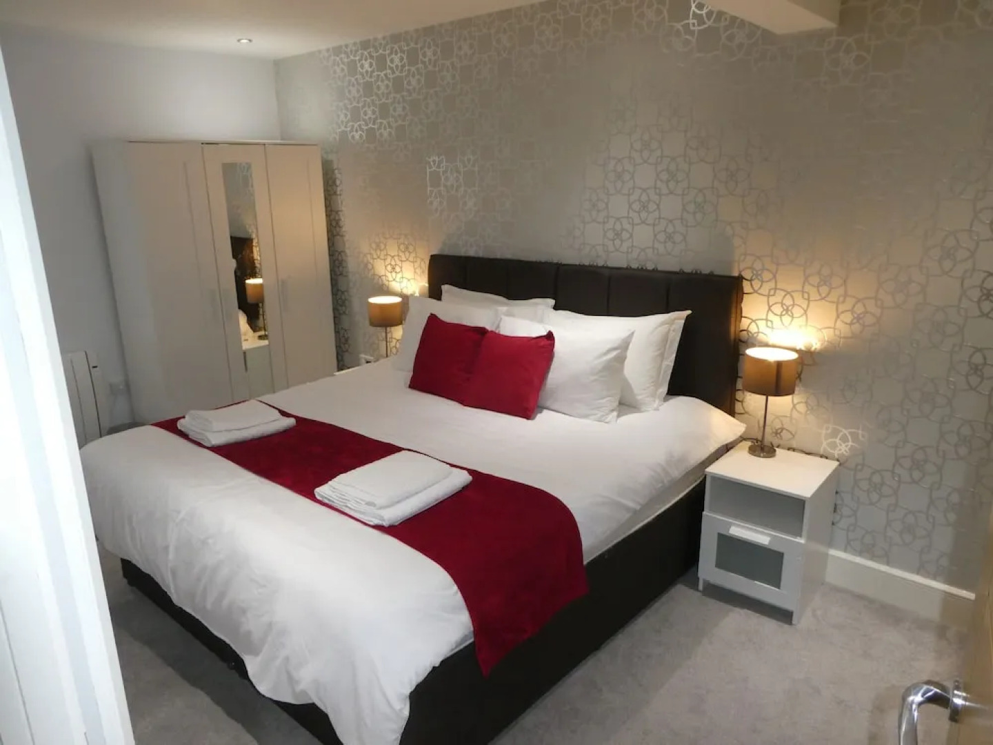 RiiS Apartments Camberley