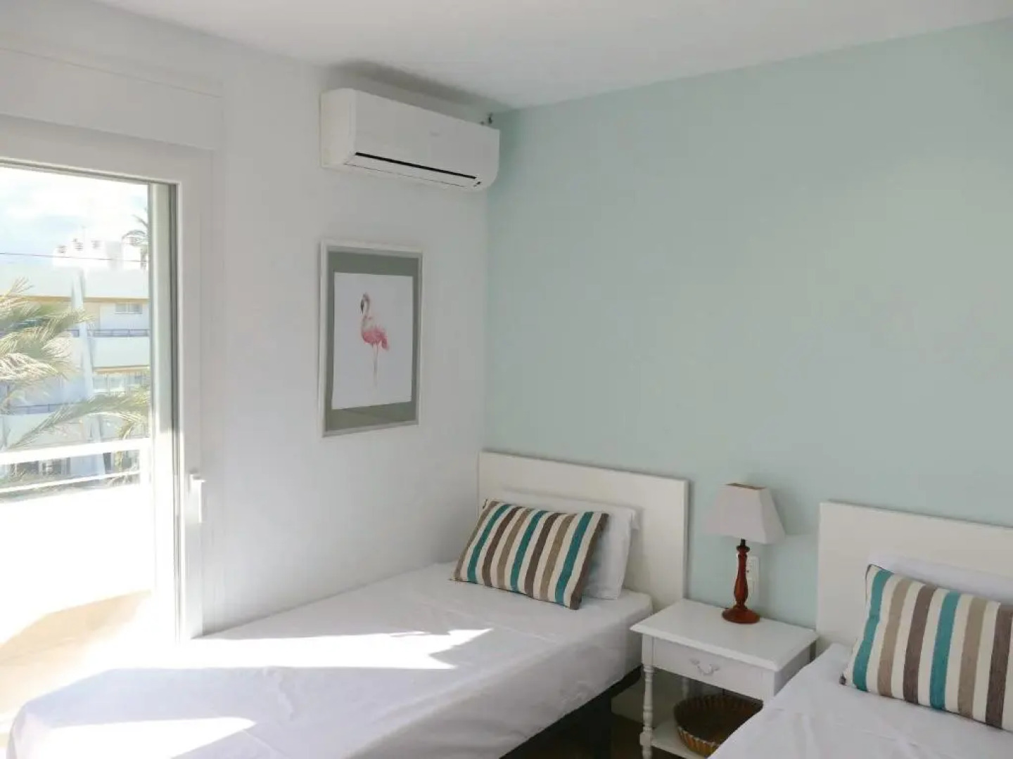 Sunny Beach View Duplex wWi-Fi Pool AC - Alojamientos La Torre