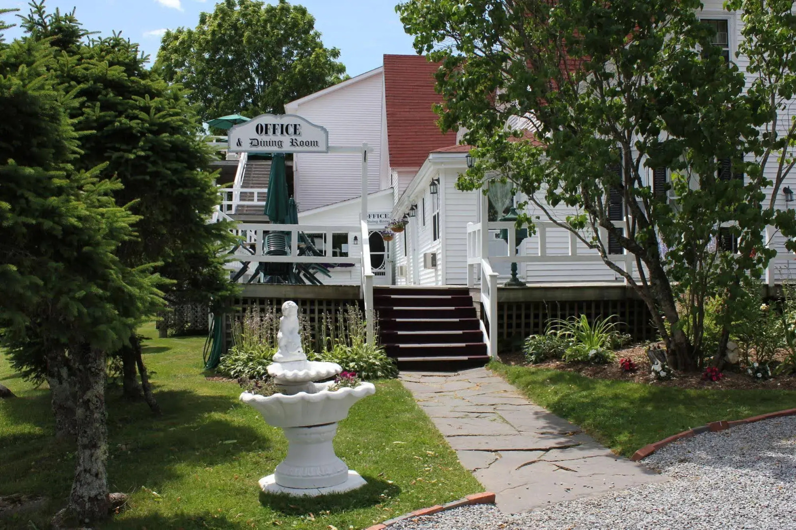 Tara Manor Inn