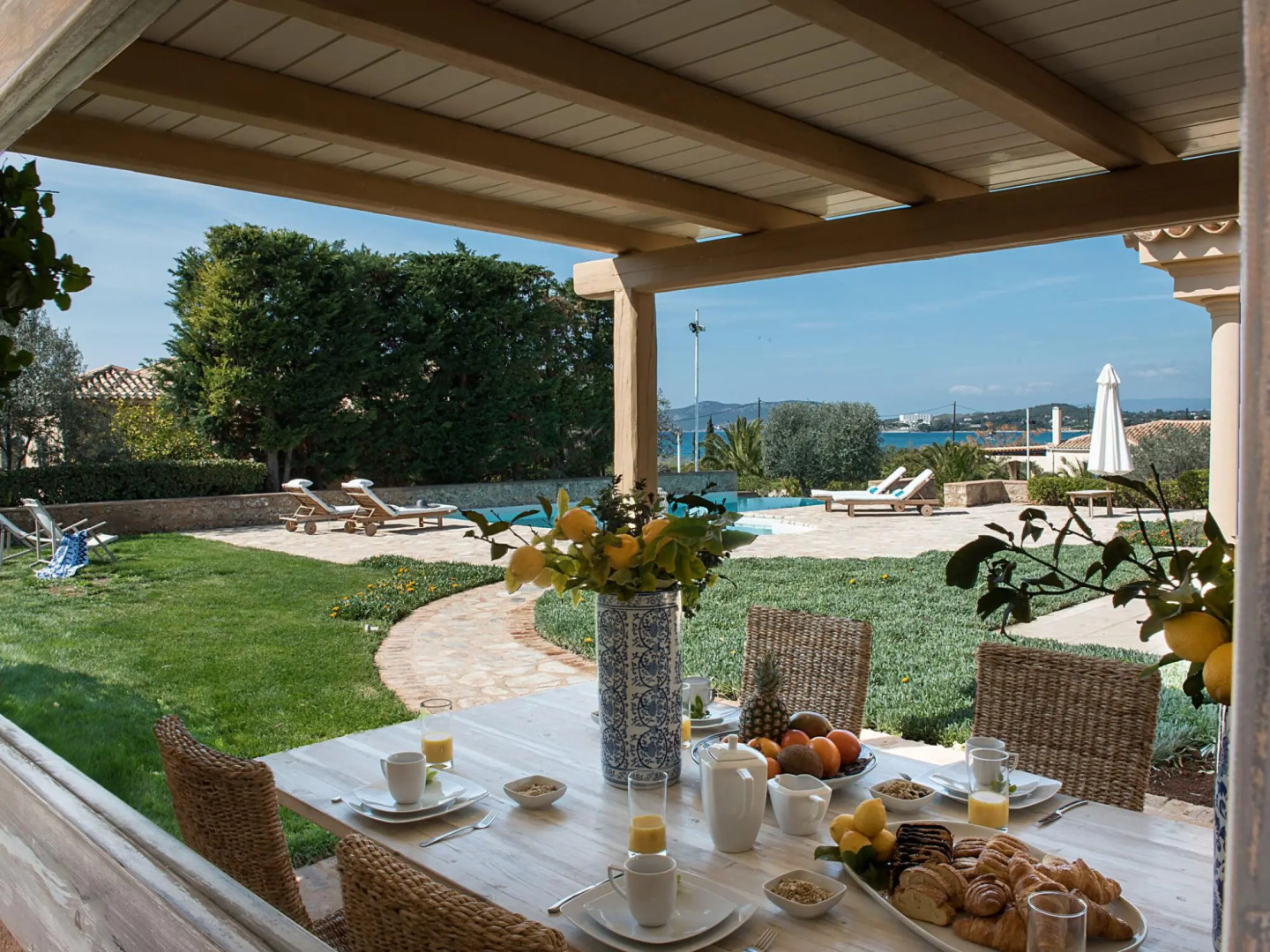 Luxurious Villa in Peloponnese With Pool