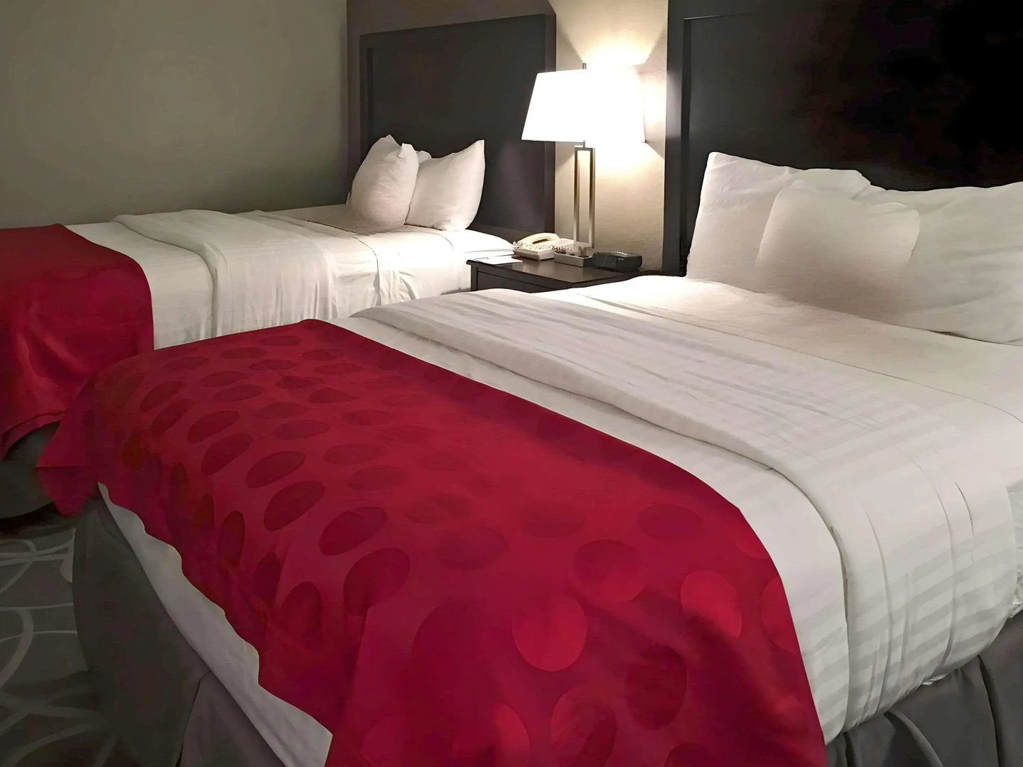 Clarion Inn Des Moines Airport