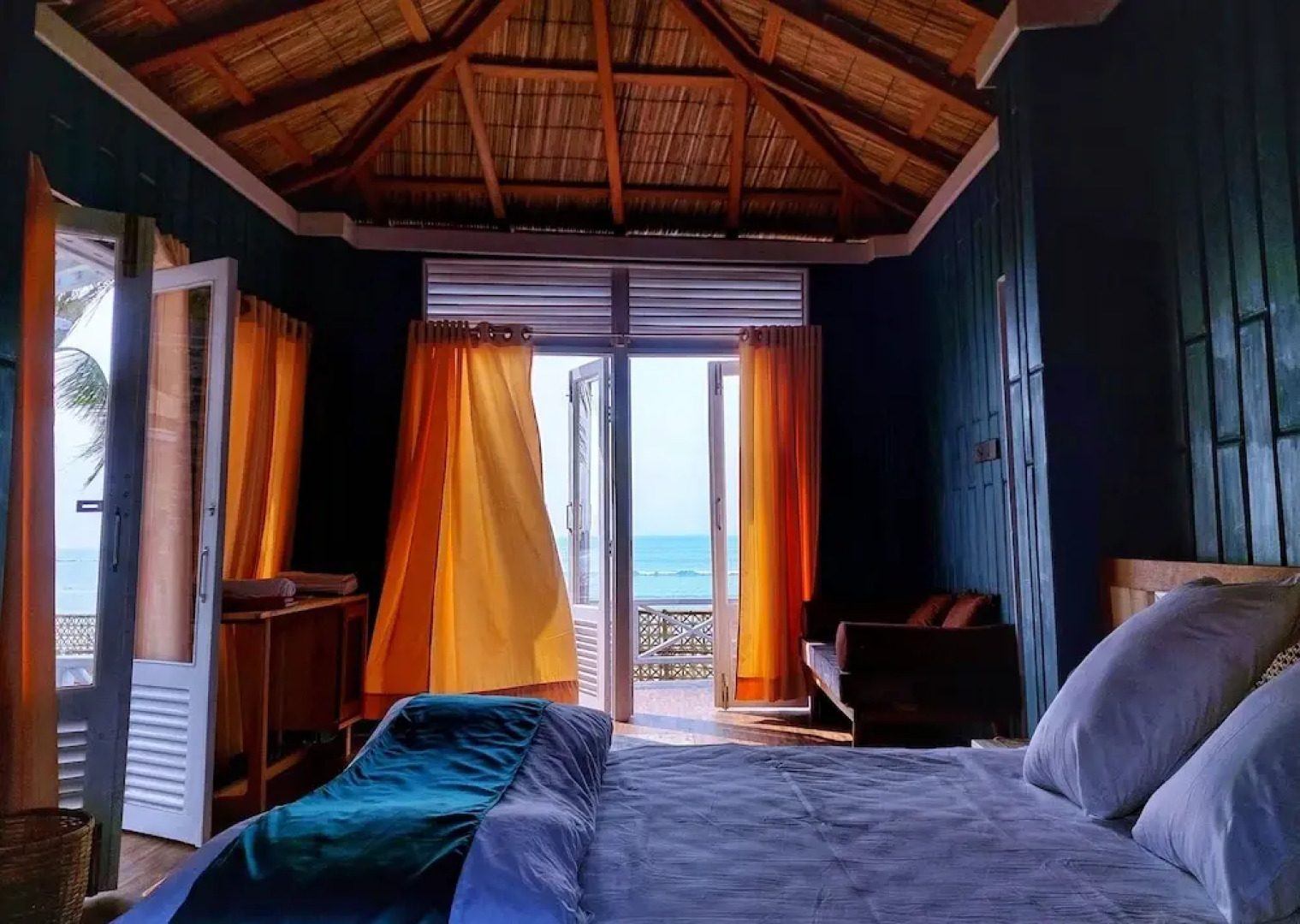 Sun & Sand Twin Beach