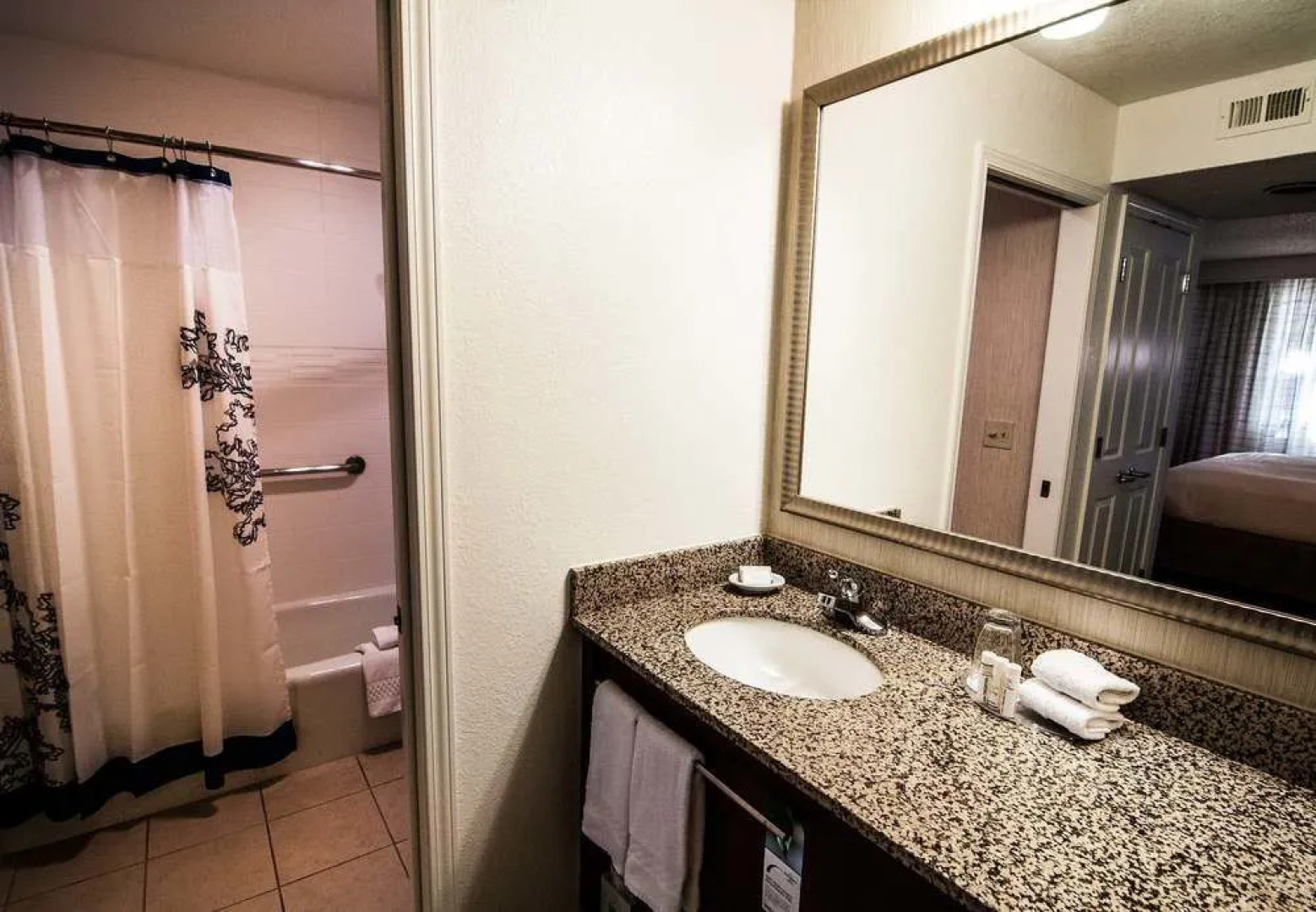 Staybridge Suites Oxnard - River Ridge