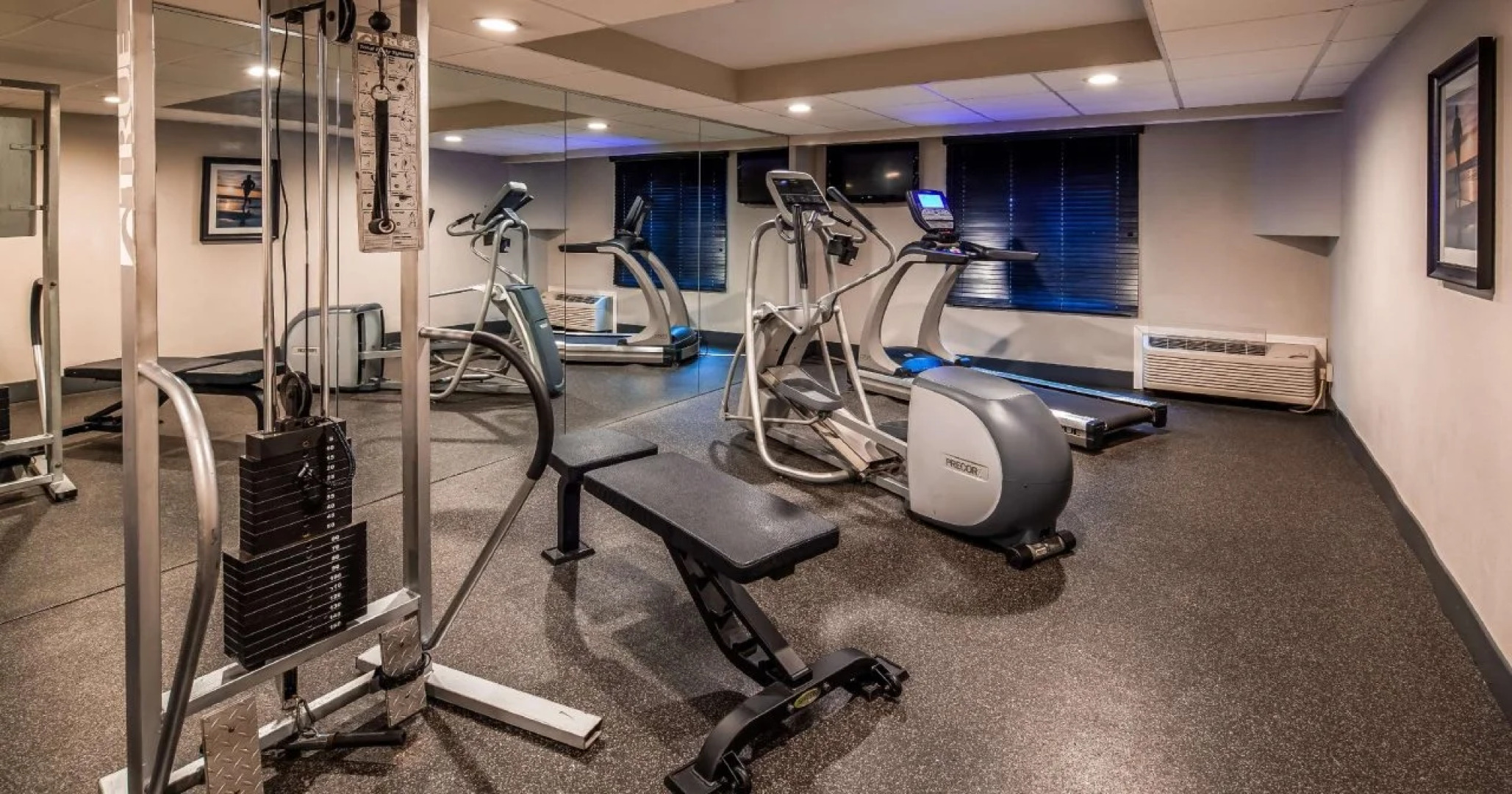 Best Western Hartford Hotel & Suites