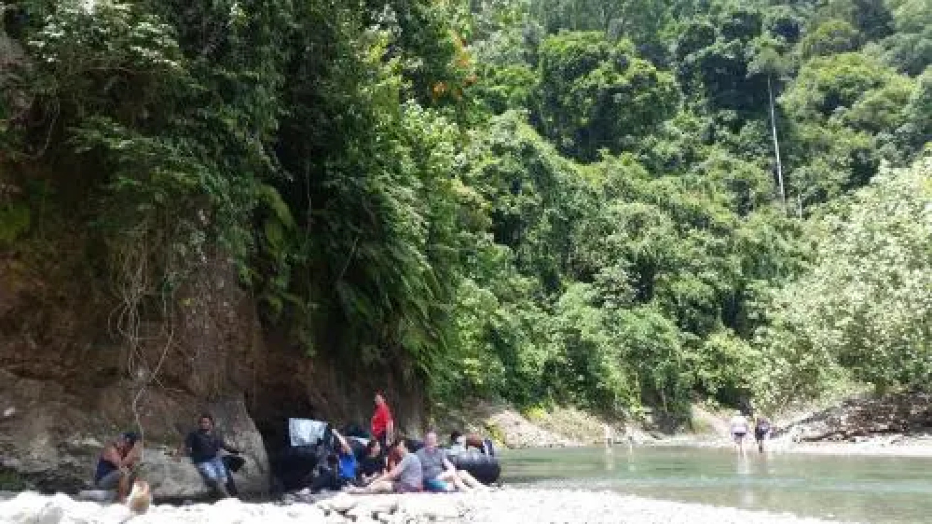 Terimakasih Bar and Guesthouse