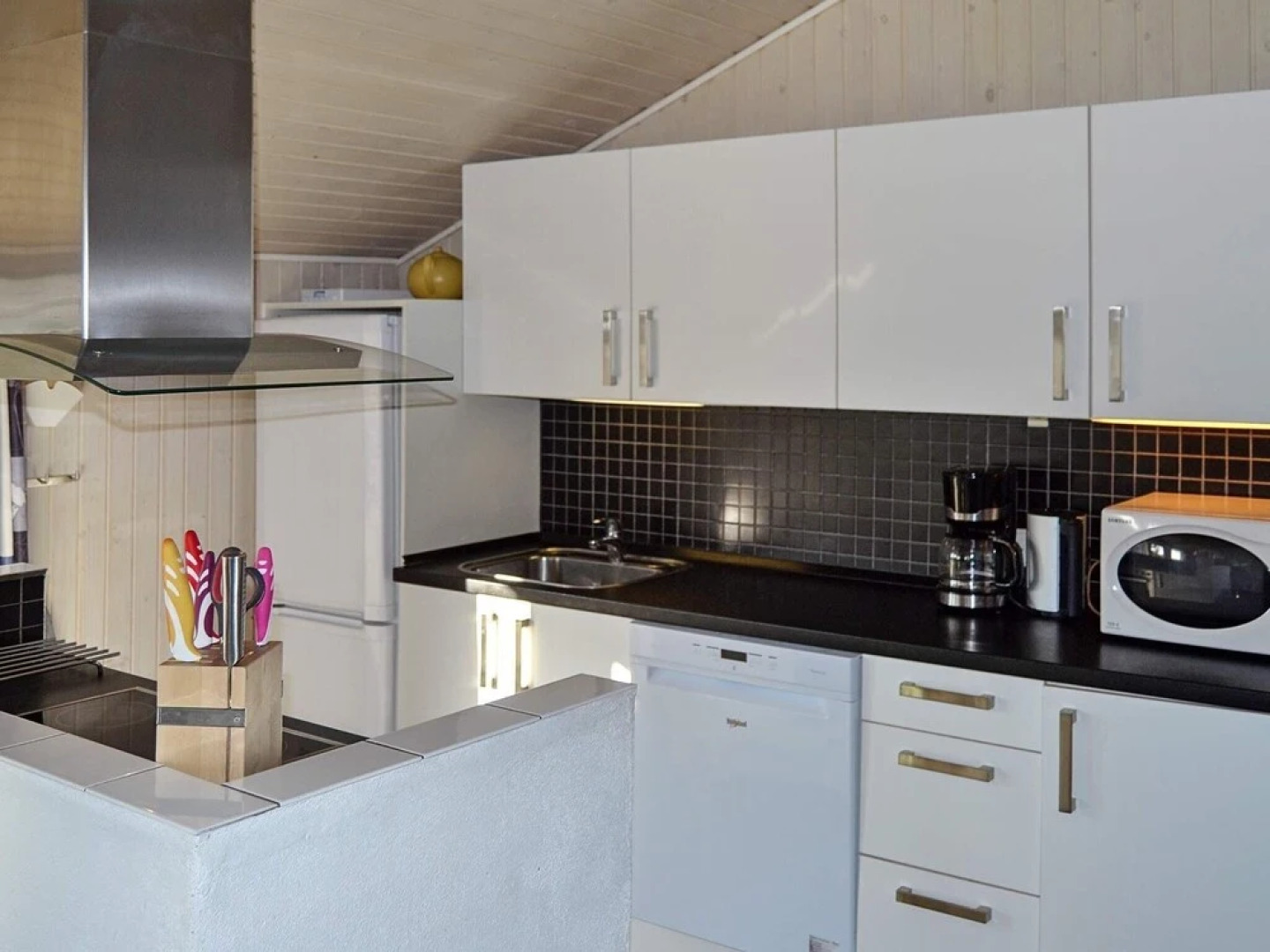 Modern Holiday Home in Fanø With Private Whirlpool